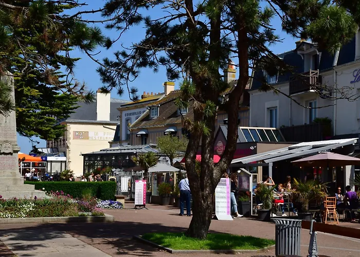 Le Petit Courseulles - Entre Le Port Et La Mer