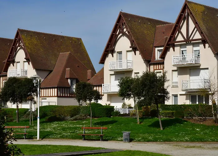 Le Petit Courseulles - Entre Le Port Et La Mer